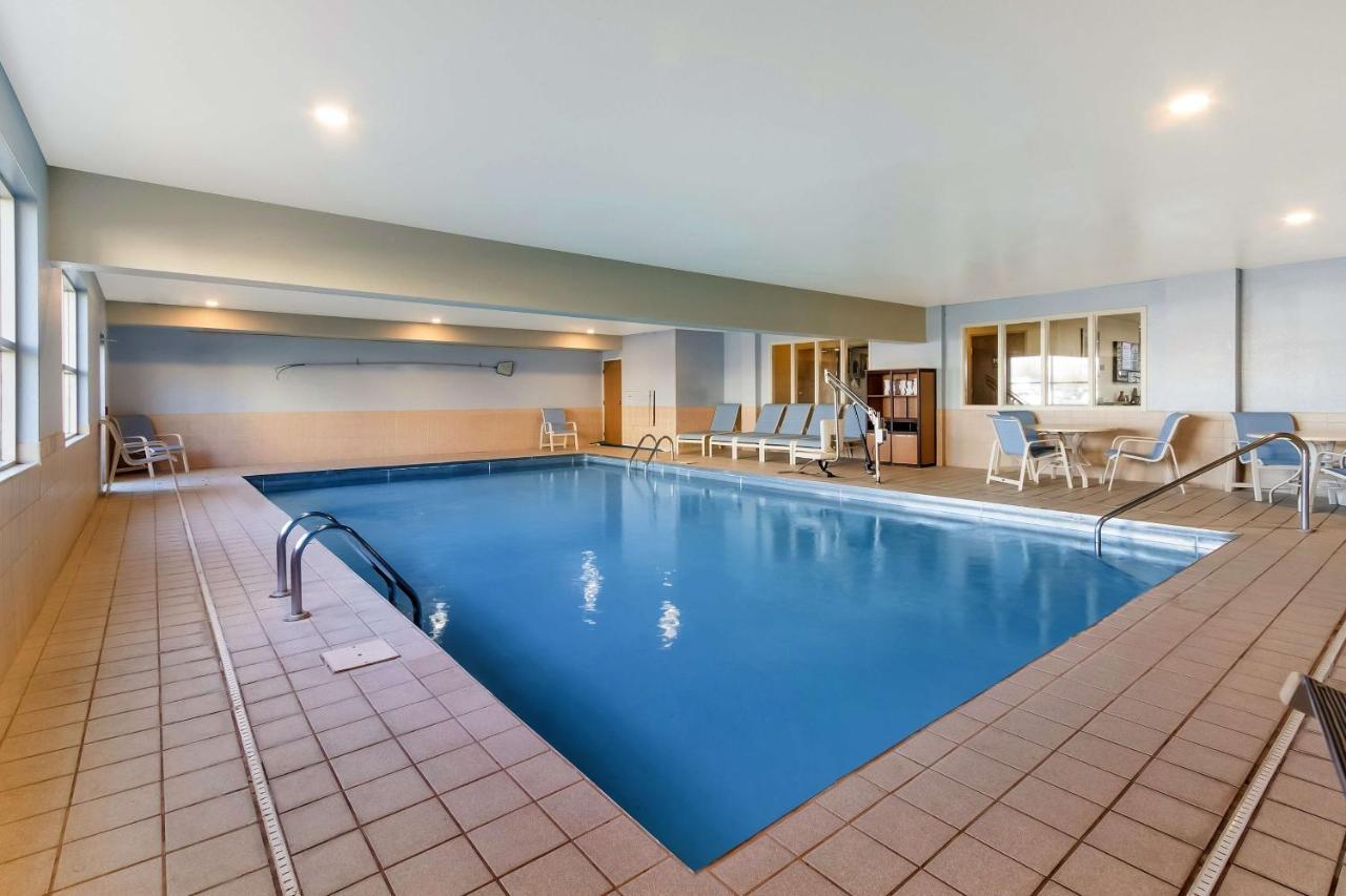 Western Empire Towers Hotel Sioux Falls