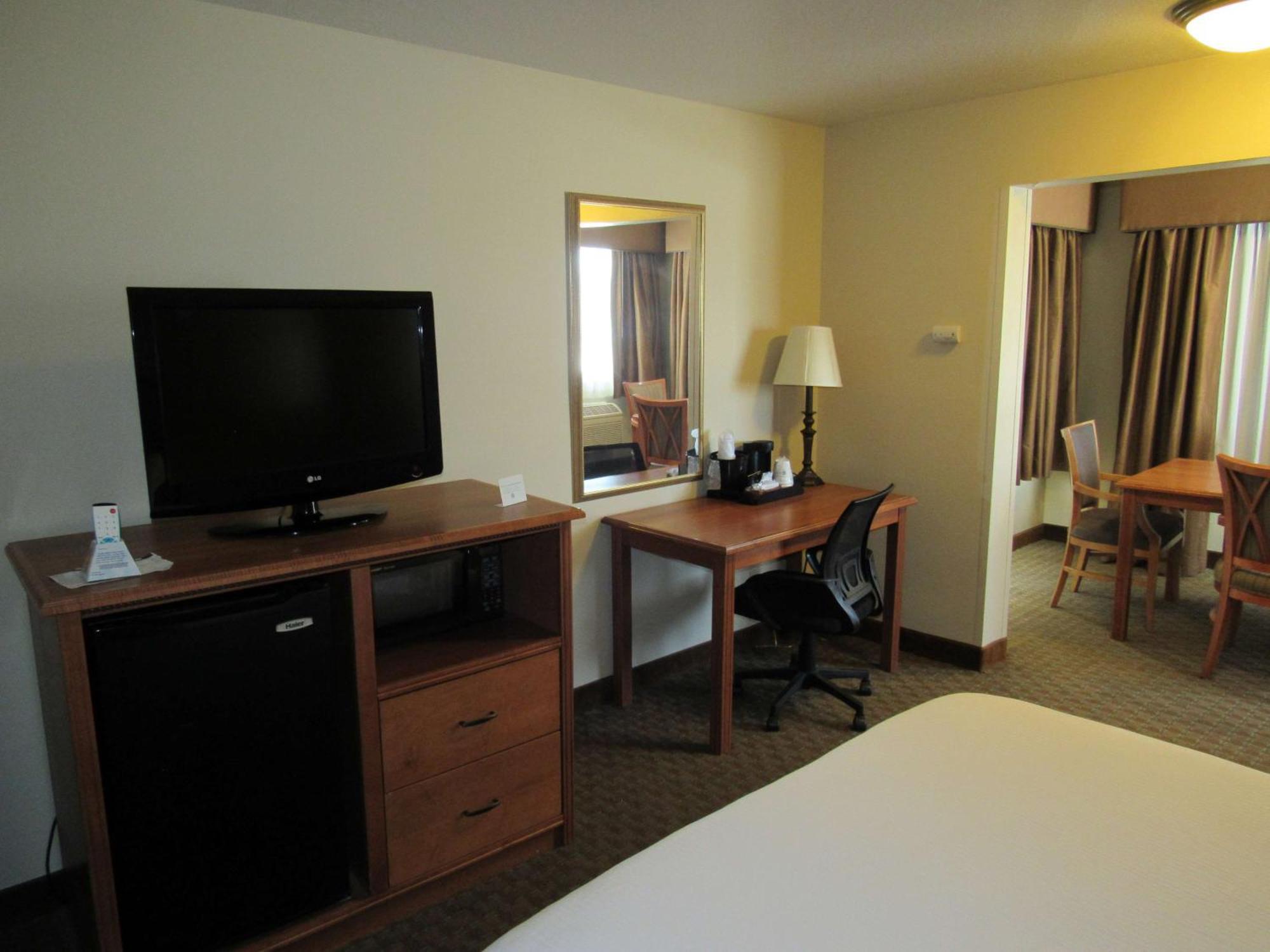 Western Empire Towers 3* Sioux Falls
