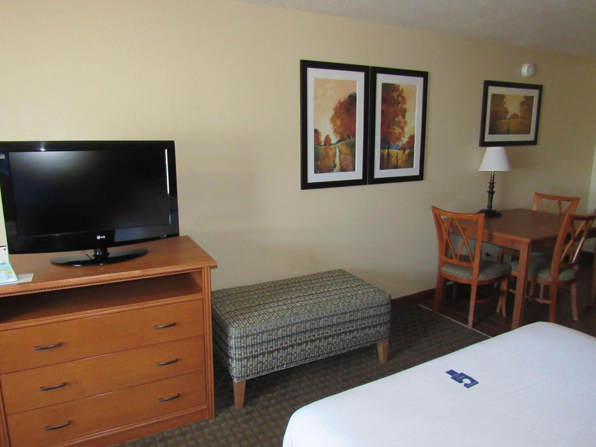 Hotel Western Empire Towers