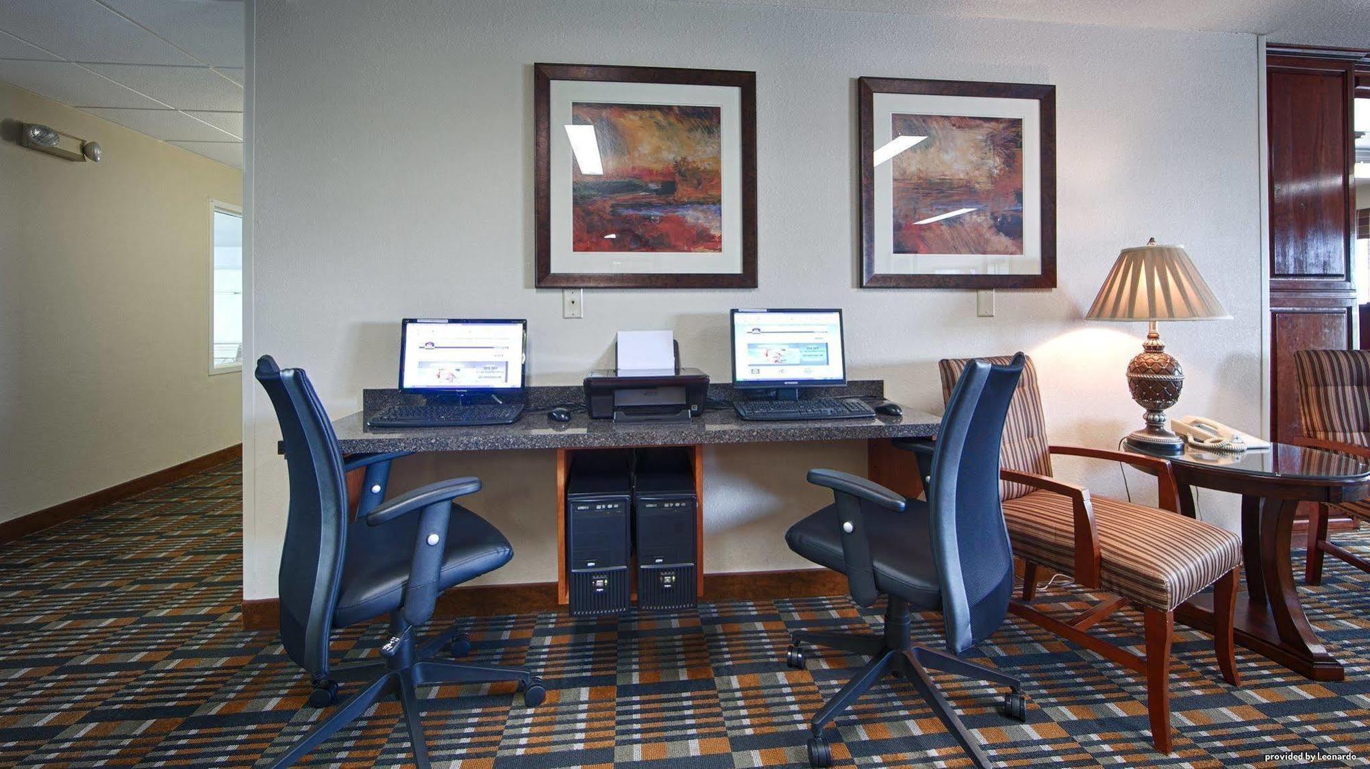 Western Empire Towers 3* Sioux Falls